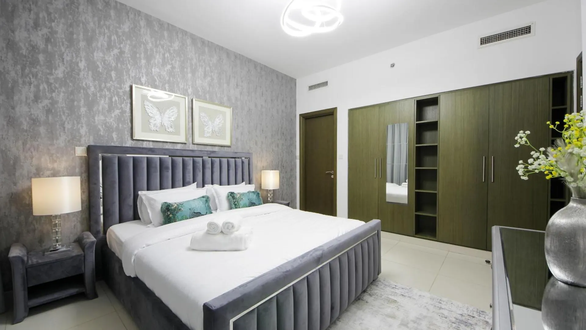 Spectacular 1Bhk Near Dubai Mall In The Lofts East - Truebleu Homes